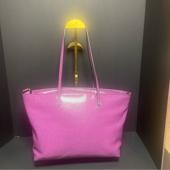 EUC Fendi Python Tote - Picture 2 of 11